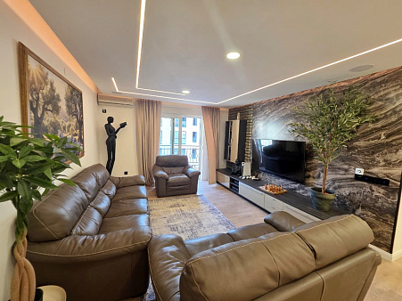 Luxury 3 Bedroom Apartment with Private Sauna 300 m from the Sea