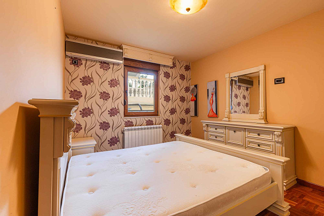 Dreizimmerwohnung zum Verkauf in Stoliv in erster Meereslinie — photo 19