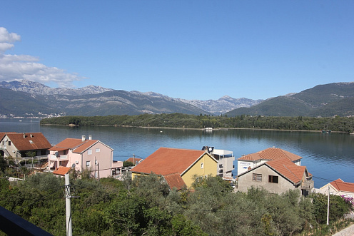Wohnungen in zwei Neubauten in Jurashevichi