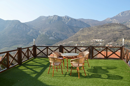 Wohnung zum Verkauf in Bar mit Blick auf die Berge