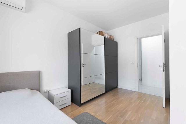 Geräumige und Luftige Wohnung im Herzen von Budva — photo 23