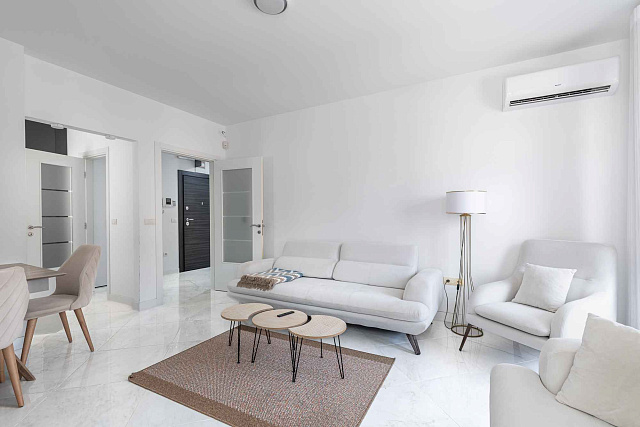 Geräumige und Luftige Wohnung im Herzen von Budva — photo 6