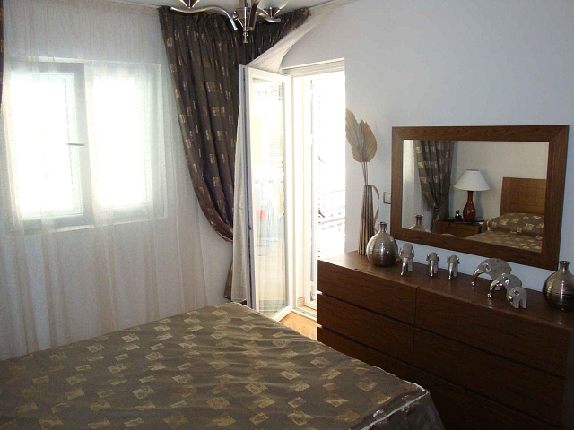 Wohnung mit zwei Schlafzimmern am Meer in Petrovac — photo 6