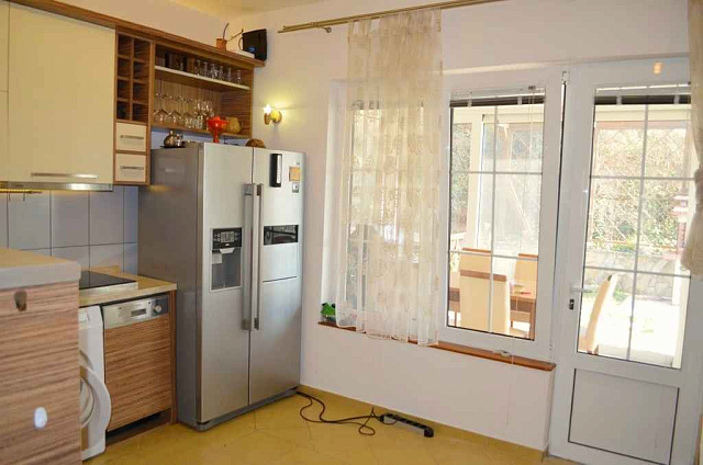 Reihenhaus mit Bergblick in Bar — photo 8