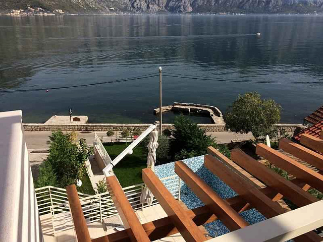 Modernes Haus in Stoliv mit Pool — photo 15