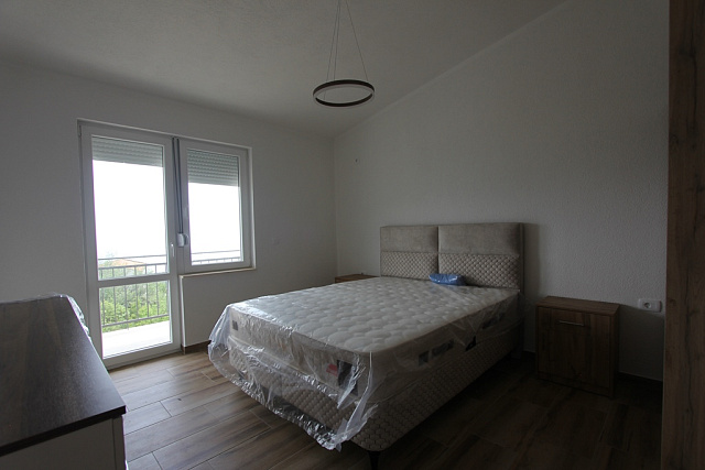 Haus in Bjelisi auf zwei Etagen mit großem Garten — photo 13