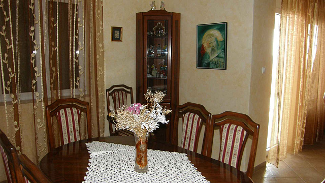 Dreistöckiges Haus in Kavac mit wunderschönem Meerblick — photo 11