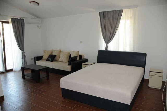 Gemütliche Villa in Budva — photo 11