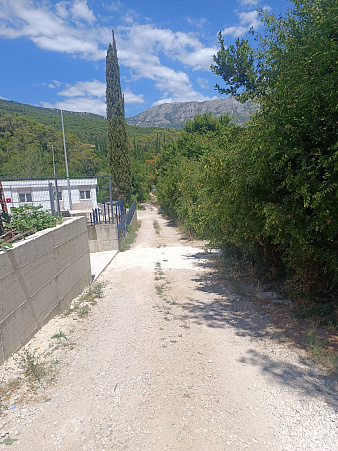 Grundstück zum Verkauf in der Siedlung Sutorina