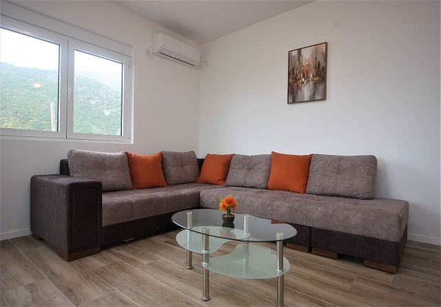 Wohnung in Rafailovici — photo 12