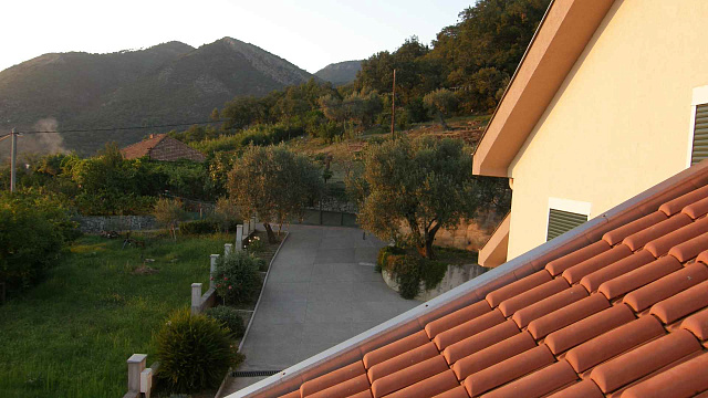 Dreistöckiges Haus in Kavac mit wunderschönem Meerblick — photo 14