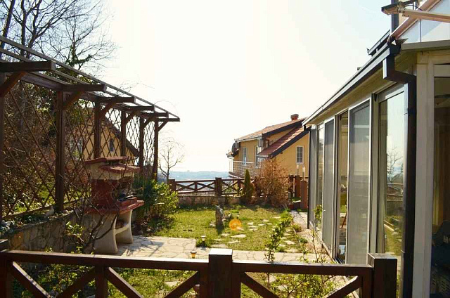 Reihenhaus mit Bergblick in Bar — photo 21
