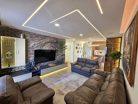 Luxury 3 Bedroom Apartment with Private Sauna 300 m from the Sea