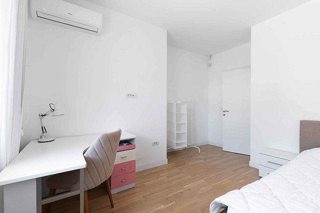 Geräumige und Luftige Wohnung im Herzen von Budva — photo 28