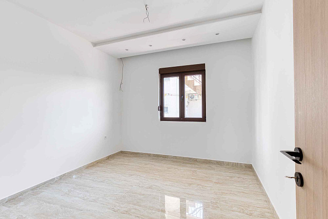 Renovierte Wohnung in Tivat, 78 m² — photo 14