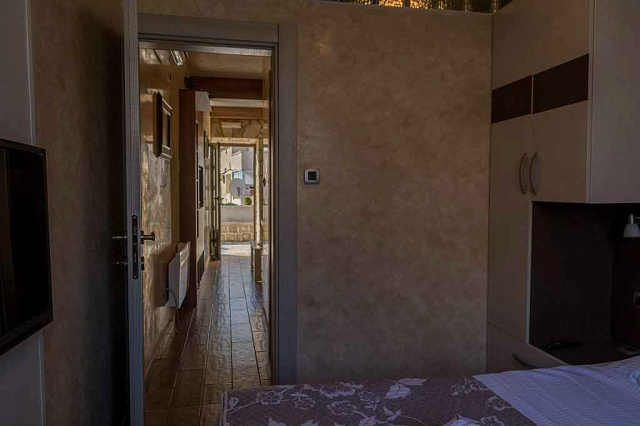 Zwei Häuser mit einem Restaurant in der ersten Reihe — photo 46
