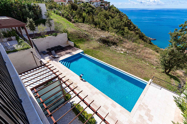 Apartment mit drei Schlafzimmern und Panoramablick auf Sveti Stefan — photo 7