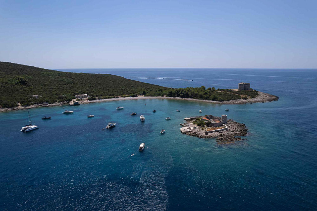 Luxuriöse Villa in erster Reihe am Meer Lustica  — photo 13