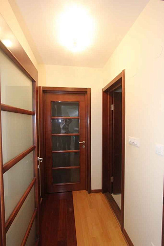 Geräumige Wohnung im Zentrum von Budva — photo 9