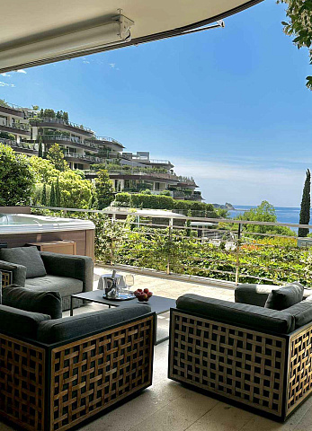 Luxuriöse Wohnung in Budva mit Meerblick