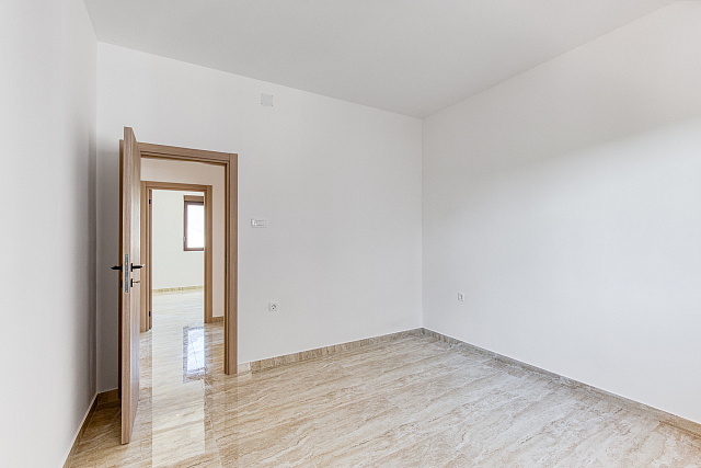 Renovierte Wohnung in Tivat, 78 m² — photo 16