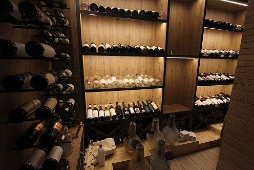 Ресторан на первой линии у моря в Рафаиловичах на продажу