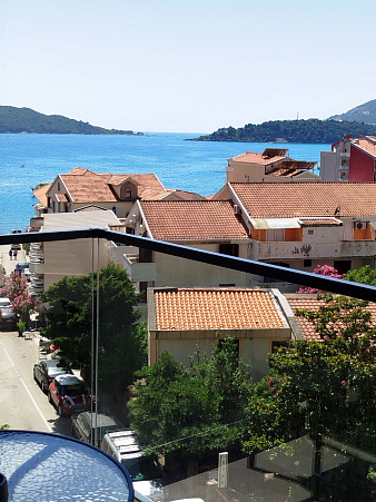 Einzimmerwohnung mit Meerblick — Rafailovići