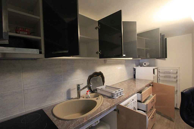 Apartment mit einem Studio im Inneren und einem Innenhof — photo 14