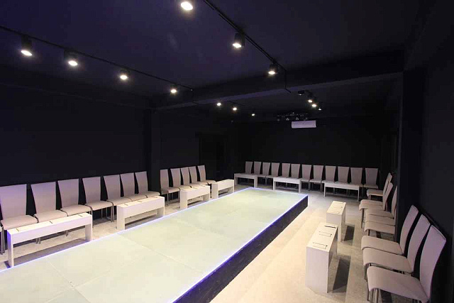4033 Budva commercial space 718m2 — photo 1
