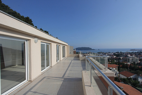 101m2 Wohnung in Budva