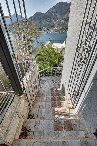 Villa mit Panoramablick auf das Meer in Tivat — photo 11