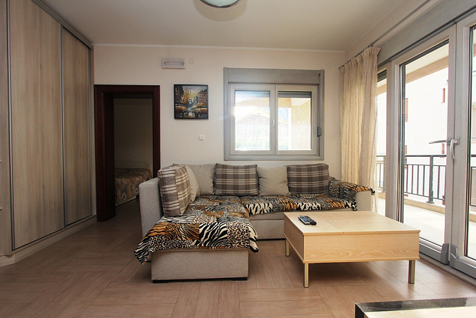 Wohnung in Dobrota