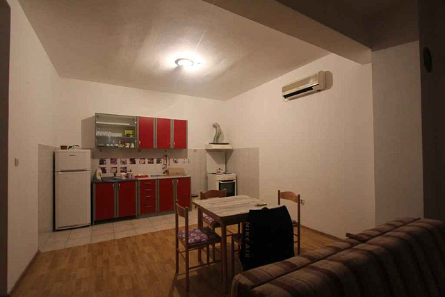 Zweistöckiges Haus in Herceg Novi — photo 18