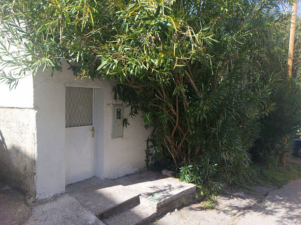 Haus mit zwei Wohnungen in Becici
