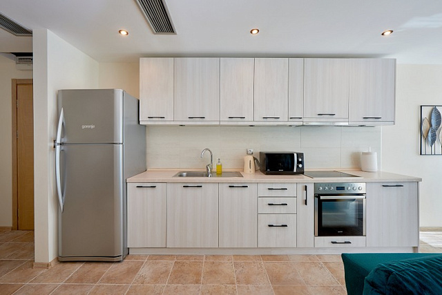 Zweizimmerwohnung in Dobrota — photo 4