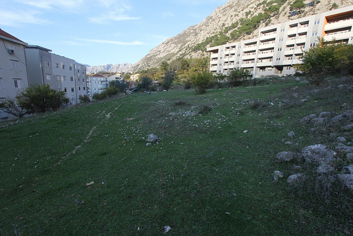 Grundstück in Dobrota