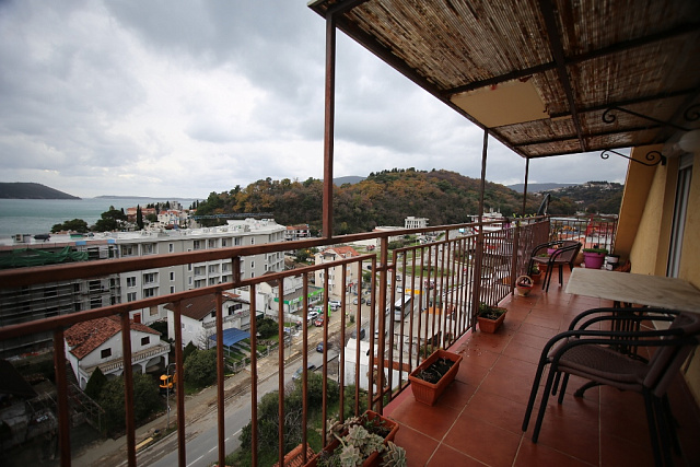 Wohnung in Herceg Novi-Meljine — photo 17