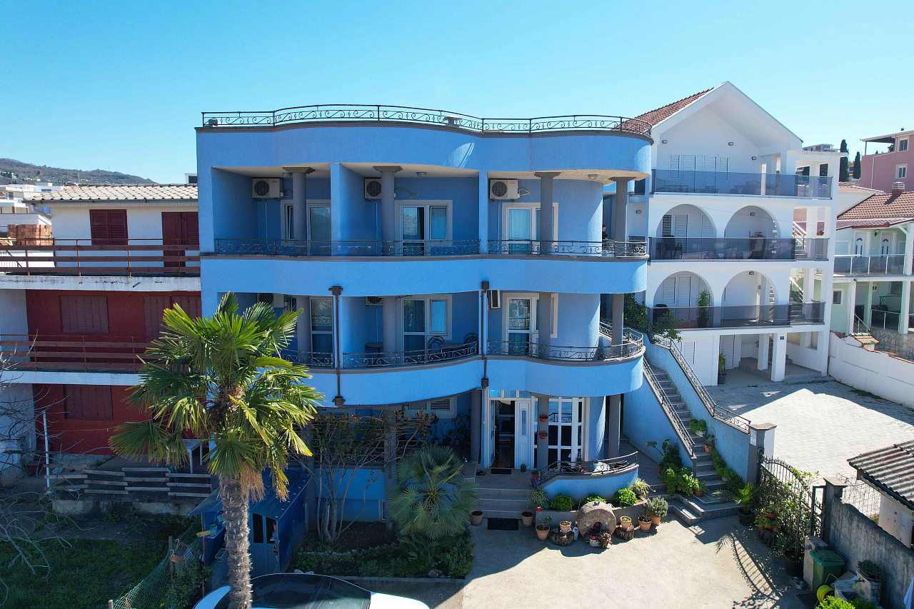 Haus mit Hotelkapazität in Dobre Vode