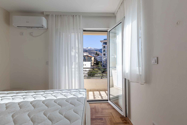Geräumige 64 m² Wohnung mit Meerblick in Bečići — photo 5