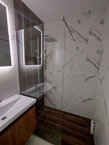 Gemütliche Wohnung in Bečići mit Panoramablick aufs Meer, nahe dem Hotel Splendid — photo 7