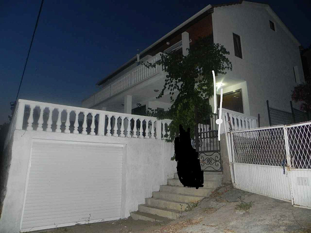 Komplett eingerichtetes Haus in Dobra Voda — photo 12