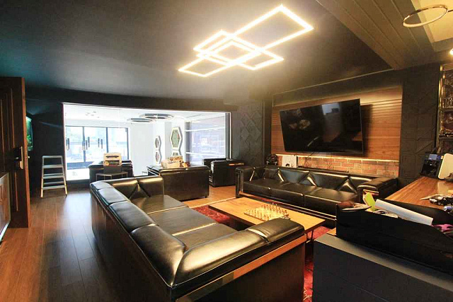 5308 commercial space Budva 143m2 — photo 1