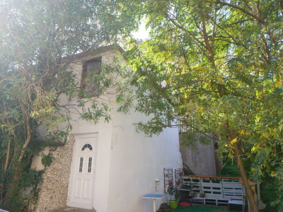 Haus mit zwei Wohnungen in Becici