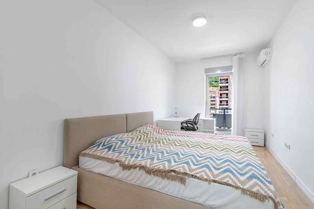 Geräumige und Luftige Wohnung im Herzen von Budva — photo 19