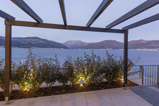 Moderne Villa nur wenige Schritte vom Meer entfernt — photo 8
