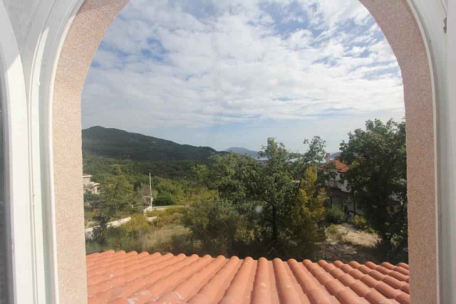 Zweistöckiges Haus mit Meer- und Bergblick in der Gegend der Stadt Herceg Novi — photo 25