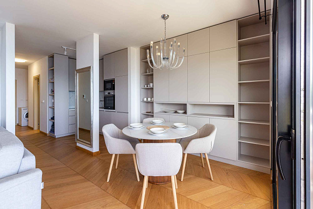 Apartment mit drei Schlafzimmern und Panoramablick auf Sveti Stefan — photo 4