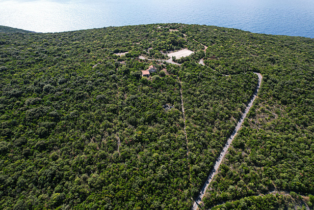 Plot in Bigova — photo 30