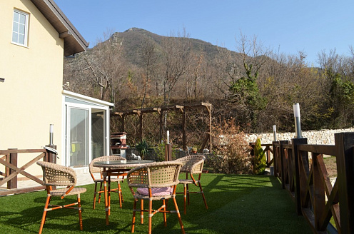 Wohnung zum Verkauf in Bar mit Blick auf die Berge