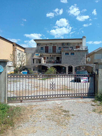Mini Hotel auf Jaz 50 Meter vom Meer entfernt — photo 15